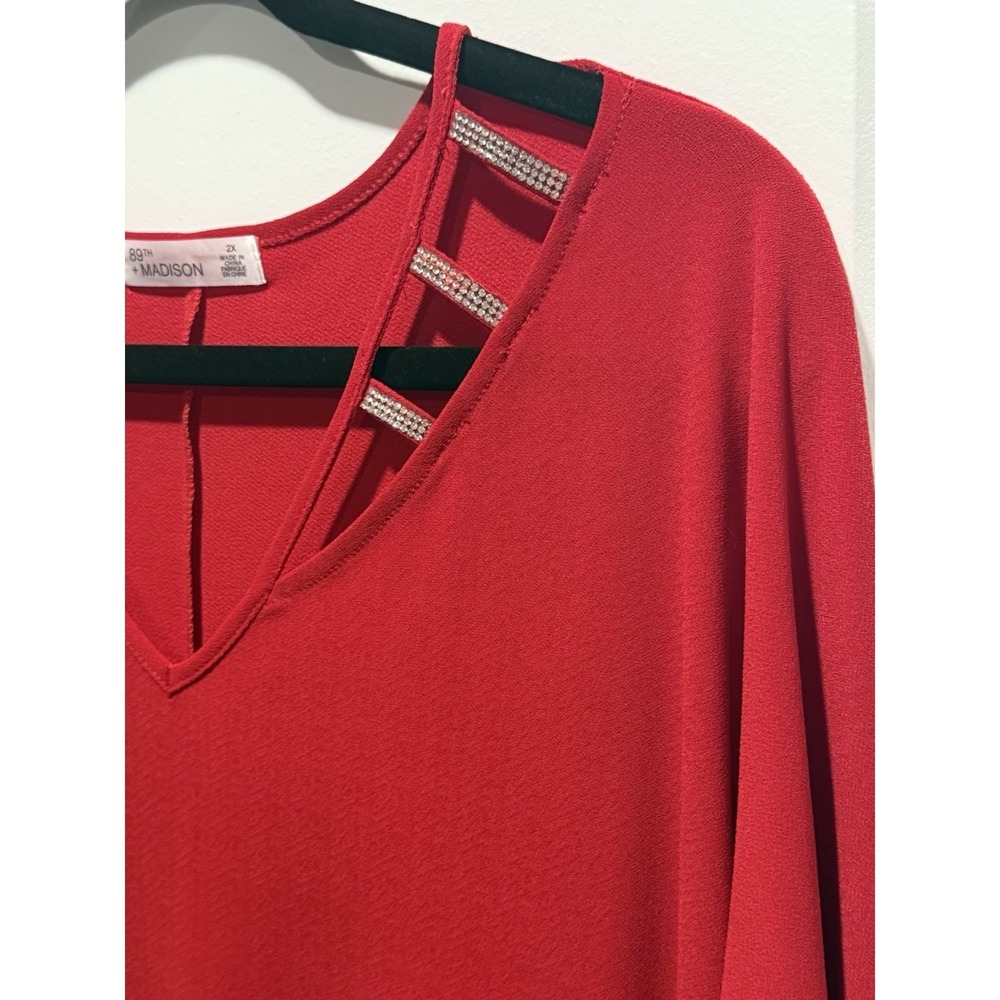 89th Madison Red V Neck Long Sleeve Embellished Neckline Tunic Top Plus Size 2X - Picture 2 of 9